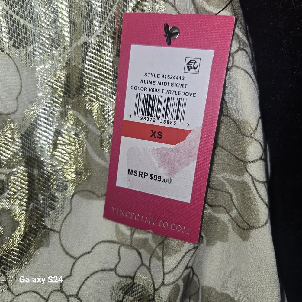 Vince Camuto Floral Maxi Skirt in Cream & Gold Size:XS - Picture 5 of 8